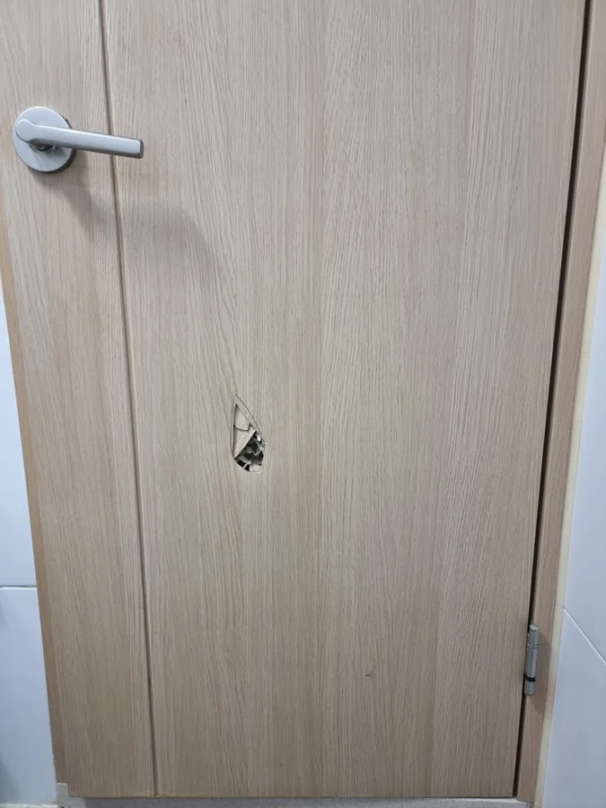 방문구멍복원 색상 매칭 결과 복원 전